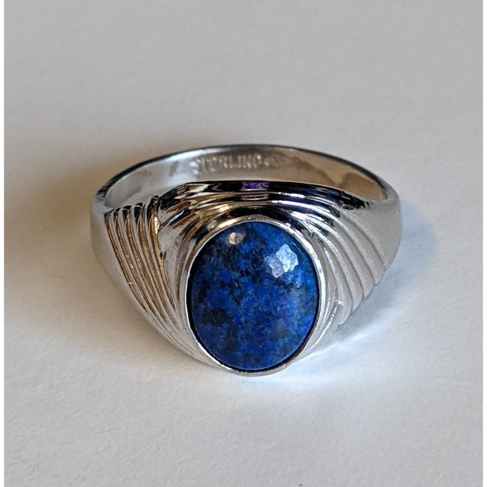Cabochon Ring with Kyanite Stone
